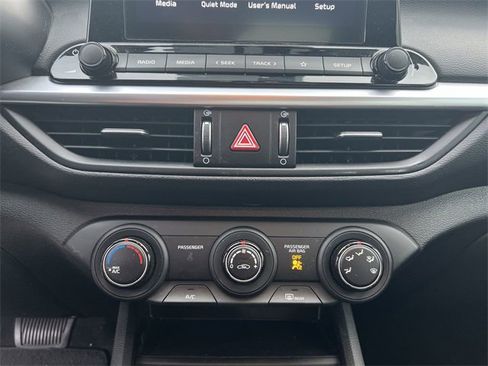 Certified 2023 Kia Forte LXS image 18