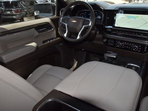 Used 2024 Chevrolet Silverado 1500 LTZ w/ LTZ Premium Texas Edition AWD/4WD image 15