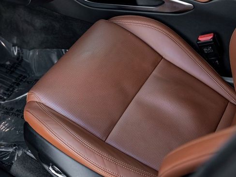 Used 2025 Jaguar F-PACE R-Dynamic S image 15