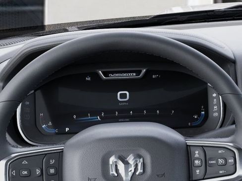New 2026 RAM 2500 Laramie AWD/4WD image 17