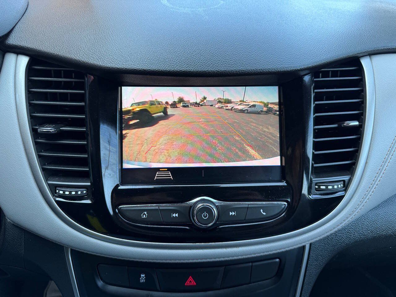 Used 2020 Chevrolet Trax LS FWD image 15