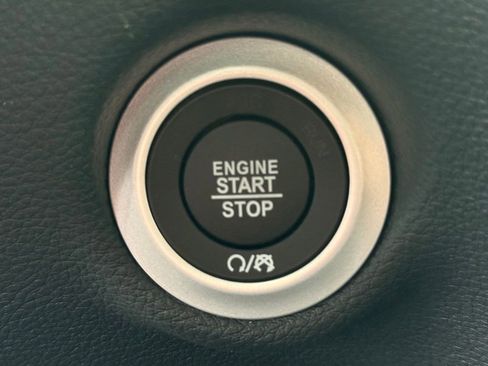 New 2026 Chrysler Pacifica Select image 25