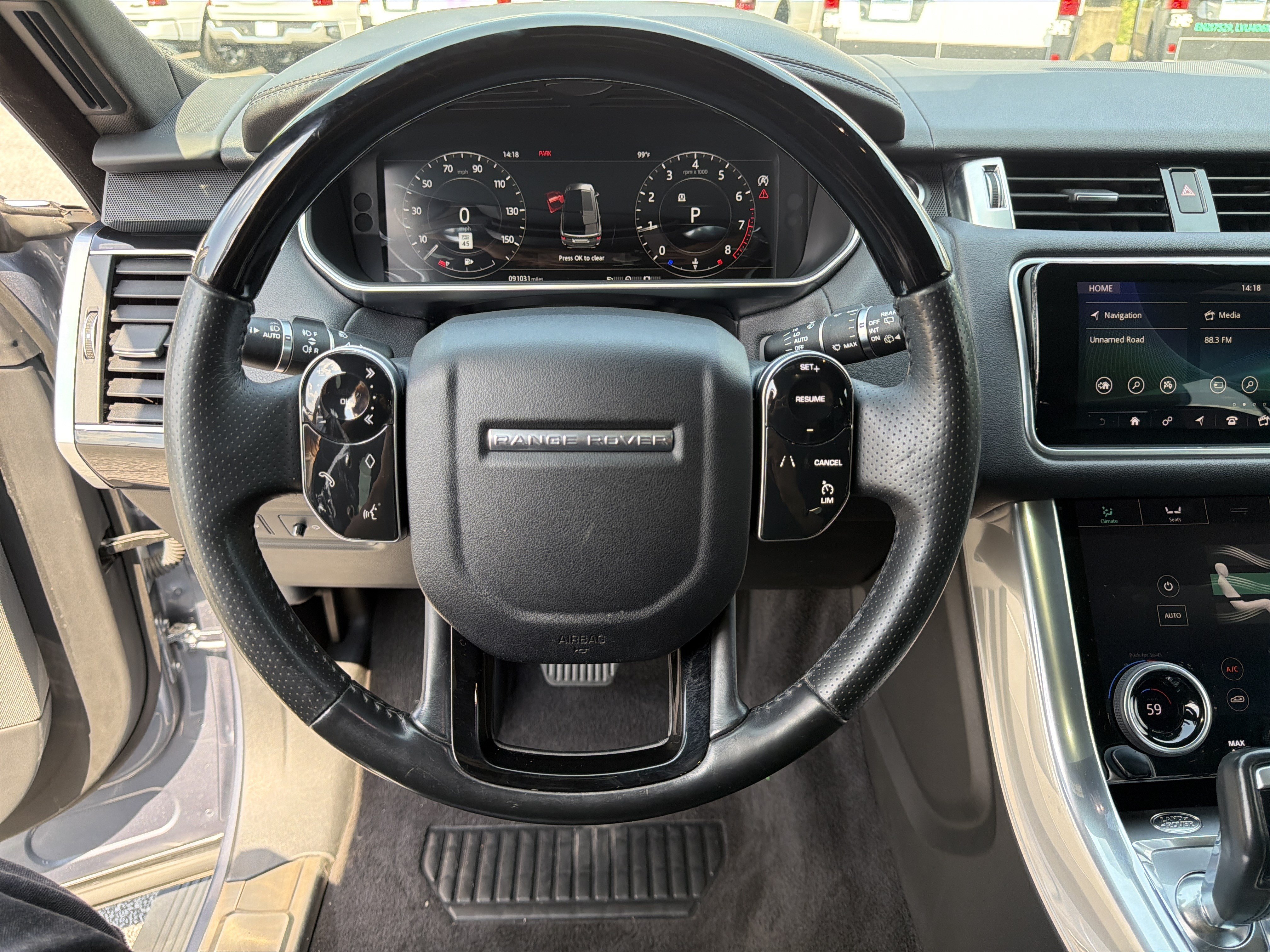 Used 2018 Land Rover Range Rover Sport HSE AWD/4WD image 29
