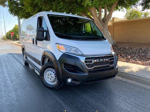 Used 2025 RAM ProMaster 2500 w/ U-Haul Equipment Group FWD image 2