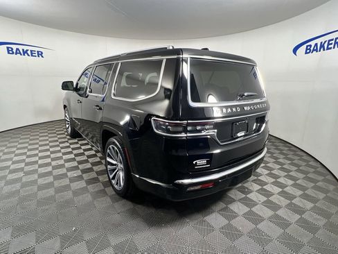 Used 2023 Jeep Grand Wagoneer Series II AWD/4WD image 7