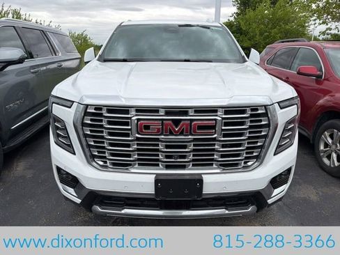 Used 2025 GMC Yukon Denali AWD/4WD image 9