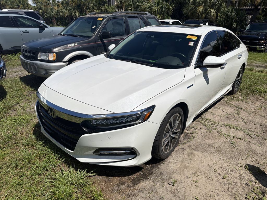 Used 2020 Honda Accord Touring image 5