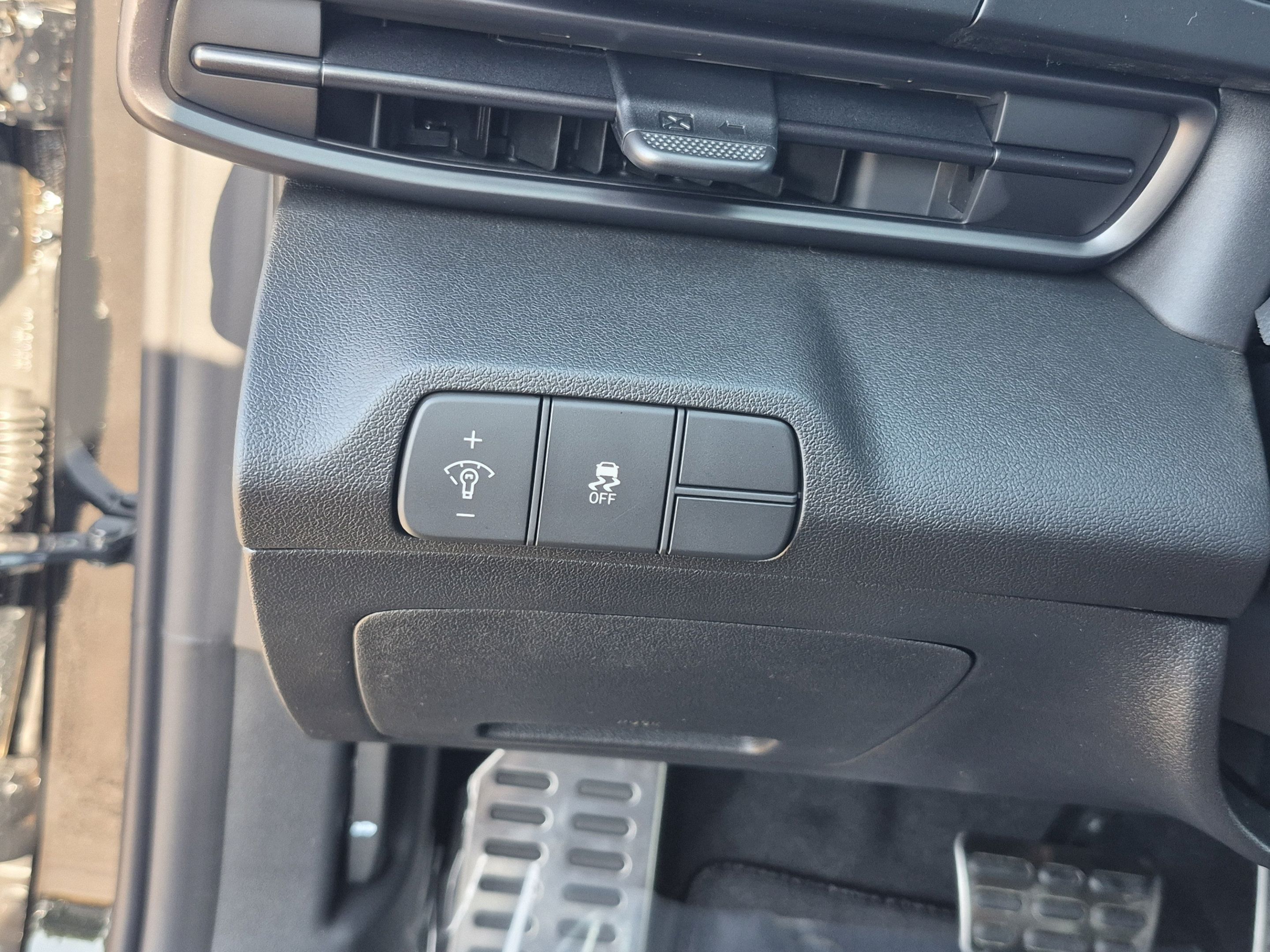 New 2026 Hyundai Elantra SEL Sport FWD image 26