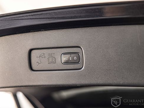 Used 2020 Lincoln Aviator Reserve w/ Equipment Group 202A AWD/4WD image 16