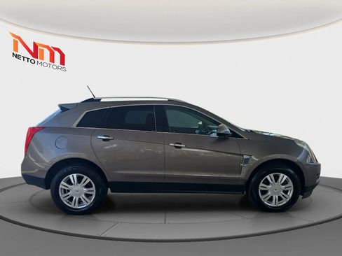 Used 2011 Cadillac SRX Luxury image 6