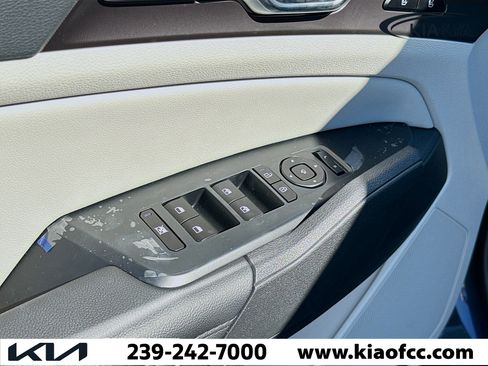 New 2026 Kia Sportage SX image 23