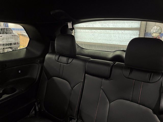 Used 2025 Honda Pilot TrailSport image 9
