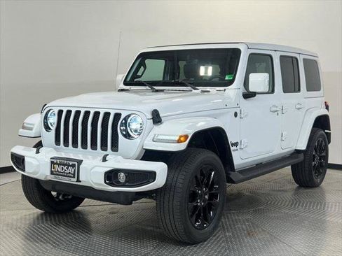 Certified 2022 Jeep Wrangler Unlimited Sahara image 3