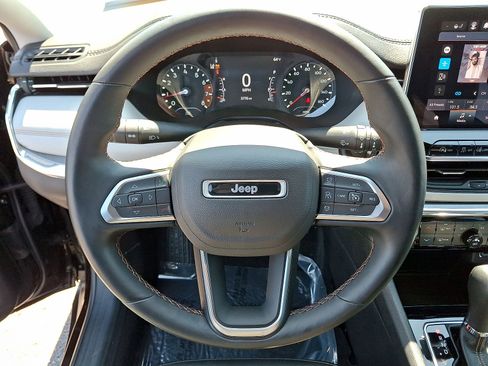 Used 2022 Jeep Compass Limited AWD/4WD image 16