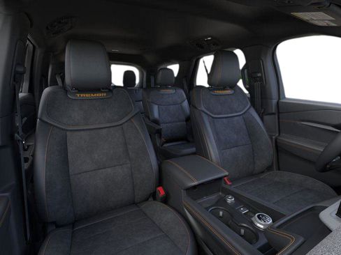 Used 2026 Ford Explorer Tremor AWD/4WD image 10