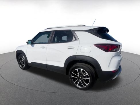 Used 2025 Chevrolet TrailBlazer LT image 9
