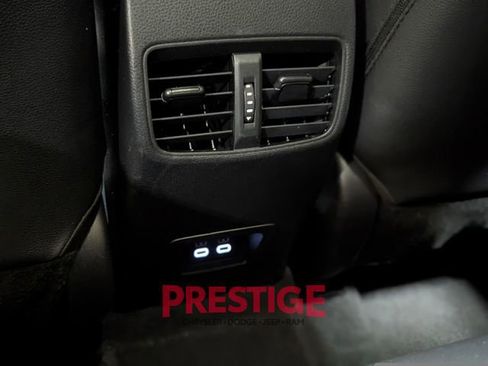 Used 2024 Toyota Corolla Cross XLE image 26