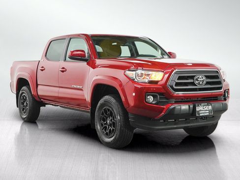 Used 2022 Toyota Tacoma SR5 AWD/4WD image 7
