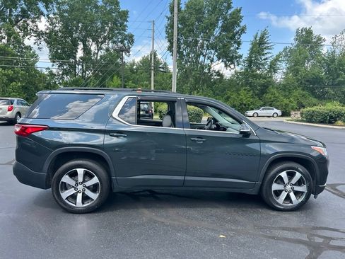 Used 2019 Chevrolet Traverse LT w/ LT Premium Package FWD image 8