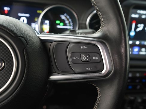 Used 2023 Jeep Wrangler Unlimited Sahara w/ Cold Weather Group AWD/4WD image 26