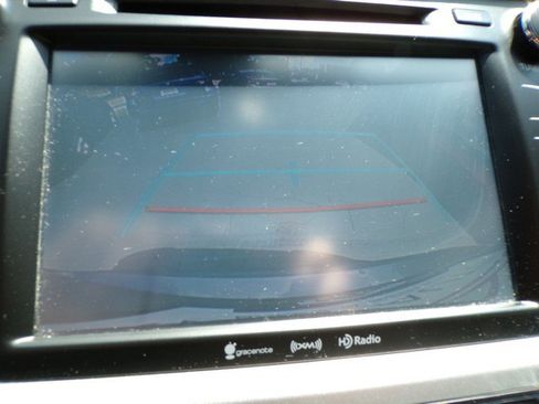Used 2017 Toyota Highlander XLE AWD/4WD image 13