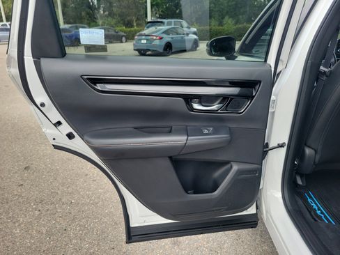 Used 2023 Honda CR-V Sport Touring image 17