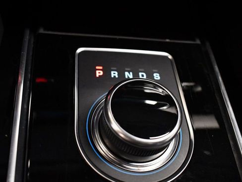 Used 2020 Jaguar F-PACE Premium image 56