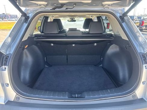 Used 2022 Toyota Corolla Cross XLE w/ Convenience Package FWD image 7