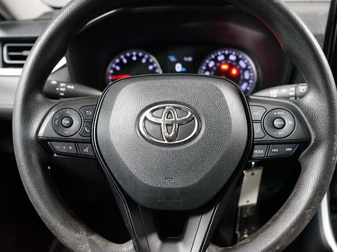 Certified 2022 Toyota RAV4 LE image 12
