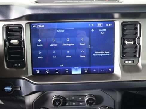 Used 2022 Ford Bronco Outer Banks w/ Sasquatch Package AWD/4WD image 50
