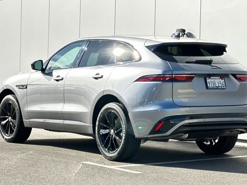 Used 2025 Jaguar F-PACE R-Dynamic S image 3