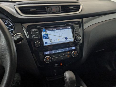 Used 2016 Nissan Rogue SL AWD/4WD image 11