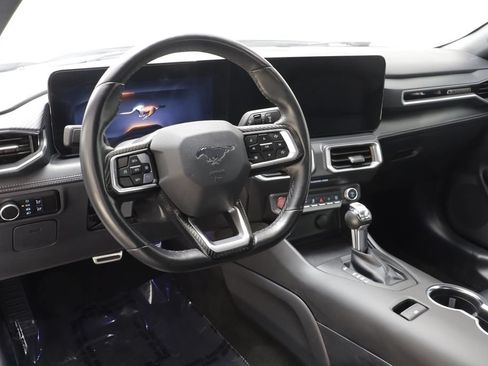 Used 2025 Ford Mustang Premium RWD image 7