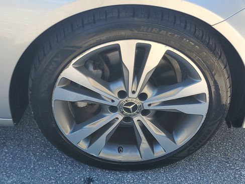 Used 2018 Mercedes-Benz C 300 Sedan image 7