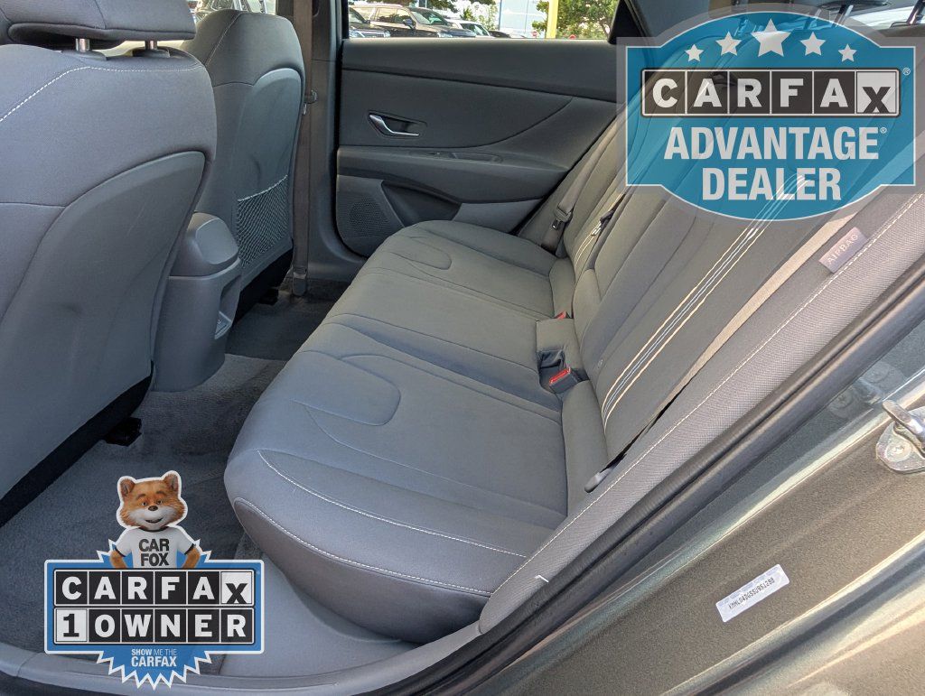 Used 2025 Hyundai Elantra SEL FWD image 21