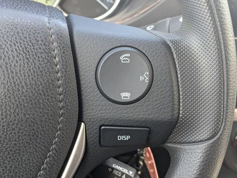 Used 2015 Toyota Corolla LE FWD image 26