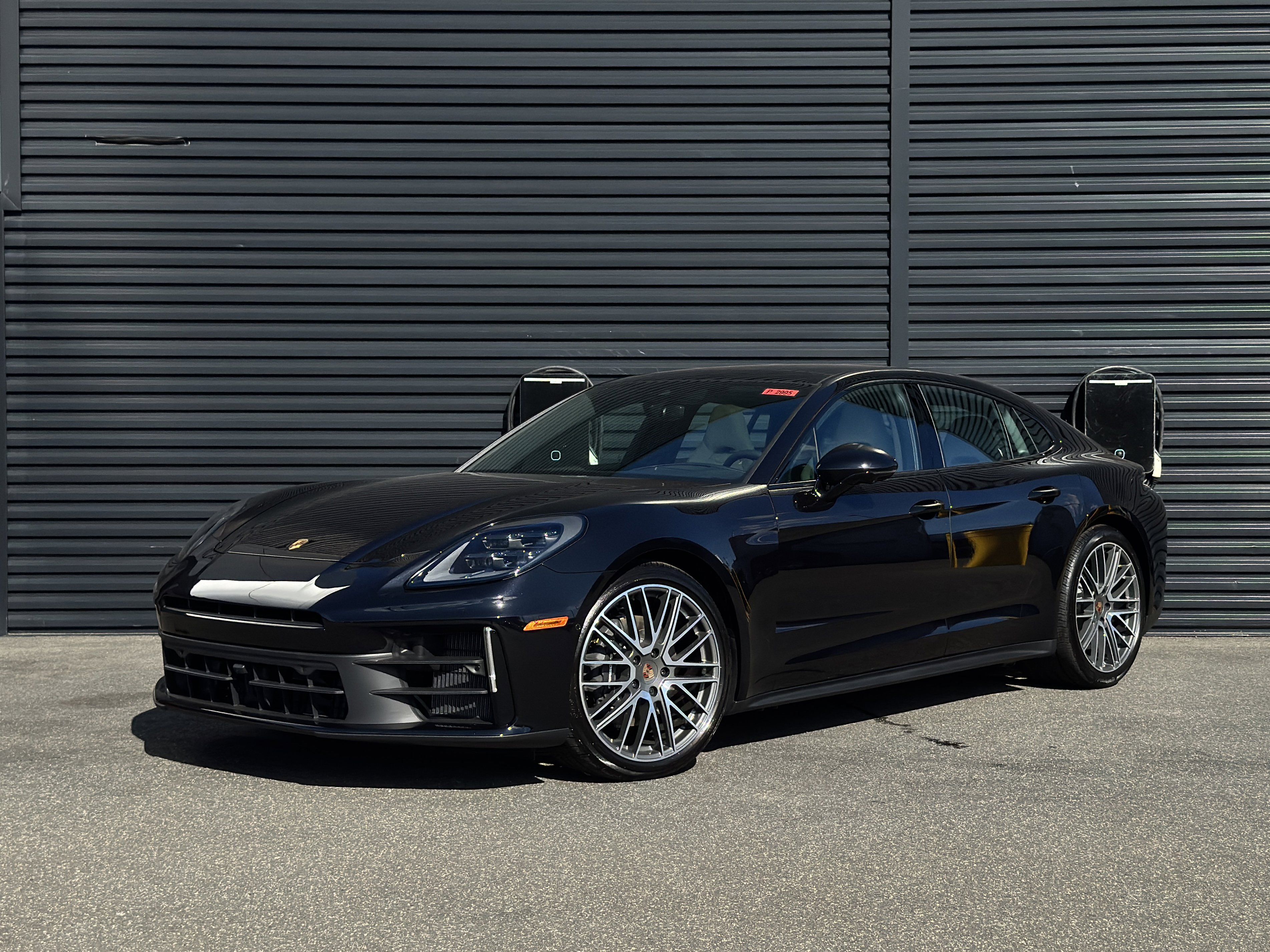 Certified 2025 Porsche Panamera 4 AWD/4WD image 1