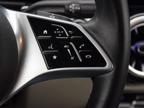 Certified 2025 Mercedes-Benz GLB 250 image 23