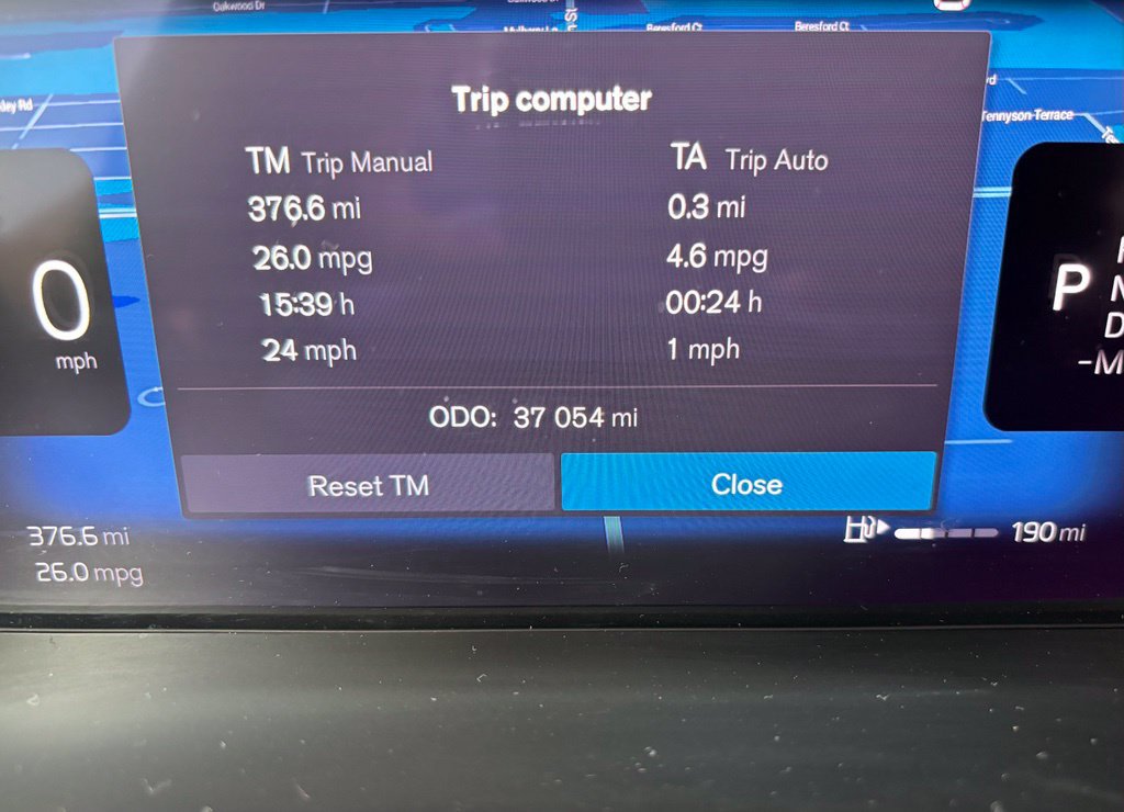 Certified 2023 Volvo XC60 B5 Plus w/ Climate Package AWD/4WD image 8
