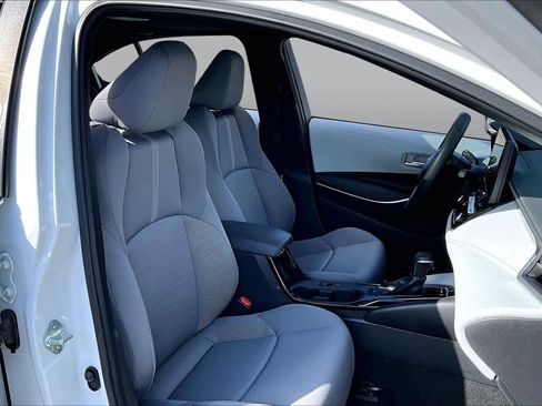 Used 2024 Toyota Corolla SE w/ SE Premium Package FWD image 9