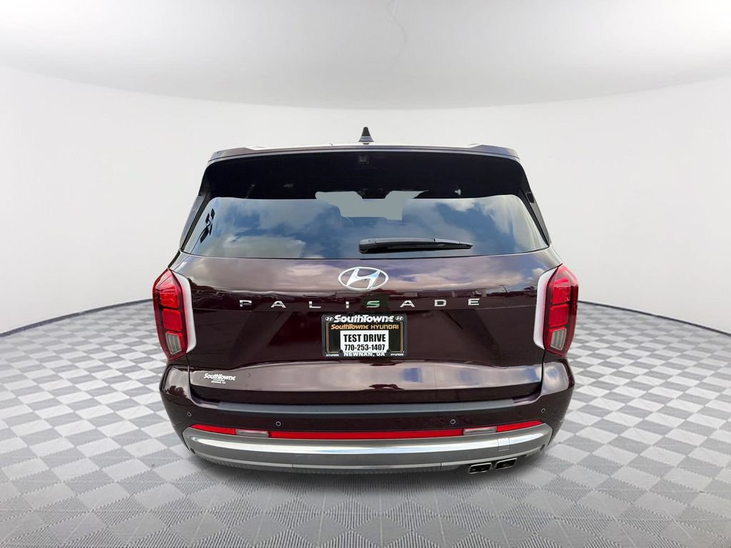 Used 2025 Hyundai Palisade Calligraphy FWD image 6