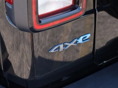 Used 2024 Jeep Wrangler Unlimited AWD/4WD image 7