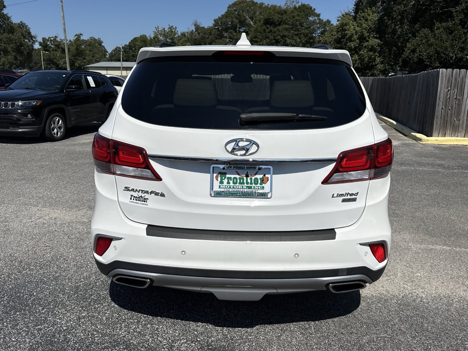 Used 2018 Hyundai Santa Fe Limited FWD image 4