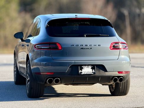 Used 2017 Porsche Macan S image 4