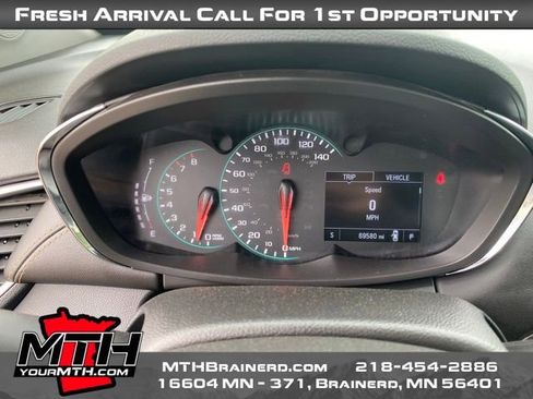 Used 2022 Chevrolet Trax LT w/ Driver Confidence Package AWD/4WD image 13