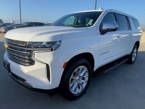 Used 2024 Chevrolet Suburban Premier image 4