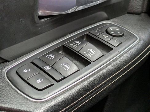 Used 2019 RAM 2500 Laramie image 25