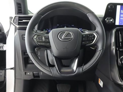 New 2026 Lexus LX 700h Luxury AWD/4WD image 22