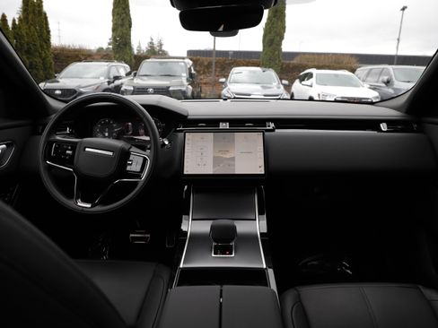 Certified 2026 Land Rover Range Rover Velar Dynamic SE AWD/4WD image 18