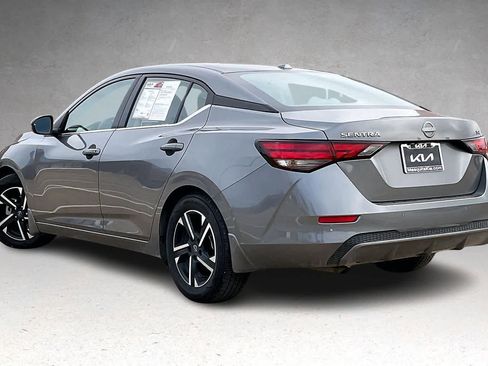 Used 2024 Nissan Sentra SV FWD image 4